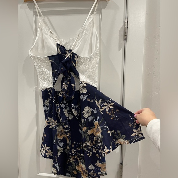 SHEIN Curve Lace & Floral Tie-Back Romper | 2XL - Picture 5 of 9